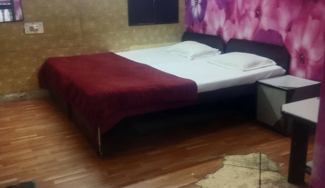 Raj Home Stay Near Taj Mahal