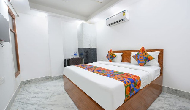 FabHotel The Cozy Cloud