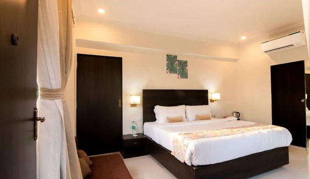 Silver Oak Tropical Resort By Bay Hotels