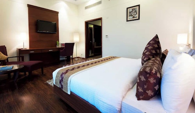 Goroomgo Hotel Starwood Resorts HP