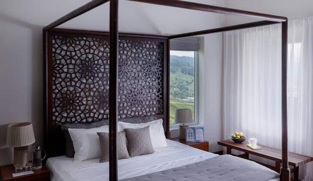 Blusalzz Manor - Nilgiri Valley, Ooty - Tamil Nadu