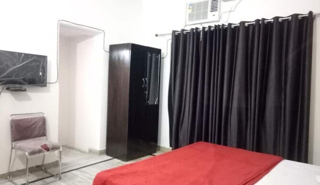 Jaldapara Binaychapa Homestay
