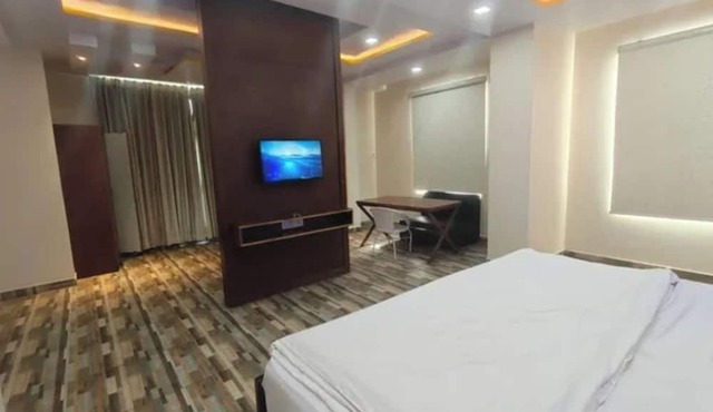 Fabhotel Panther