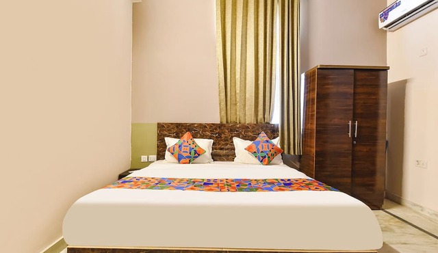 FabHotel Blue Prime - Nr Suvira Hospital