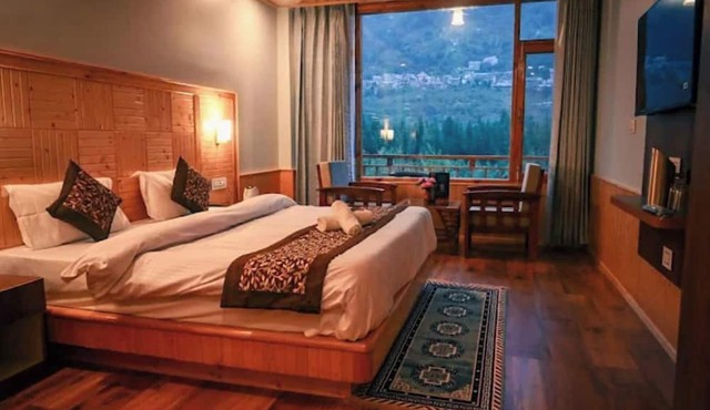 Old Manali Retreat