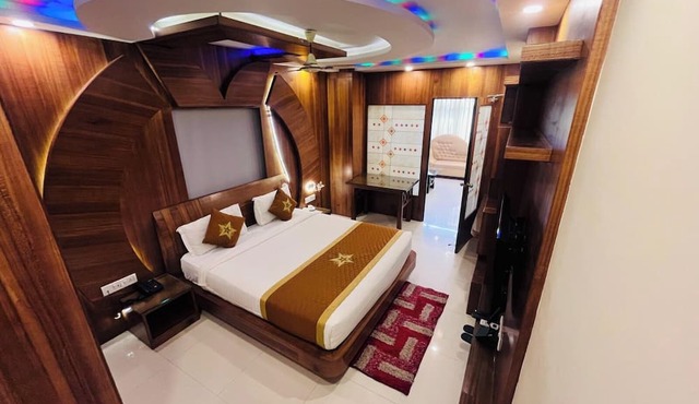 Hotel Star Five Inn