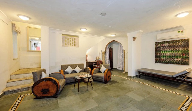 Neemrana Fort-Palace