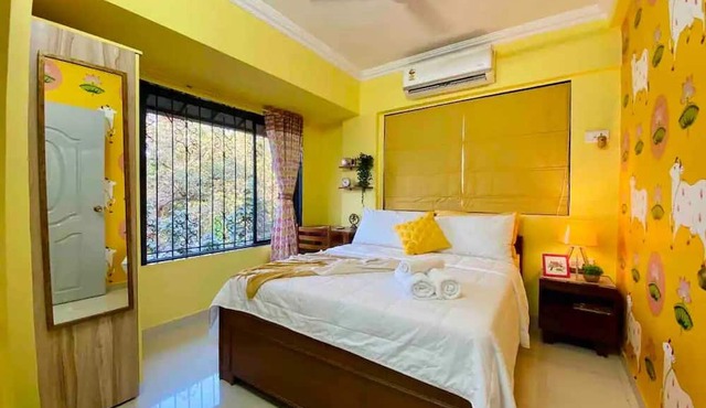 Charming 3 Bed 2 Bath in Bandra West with Balconyn