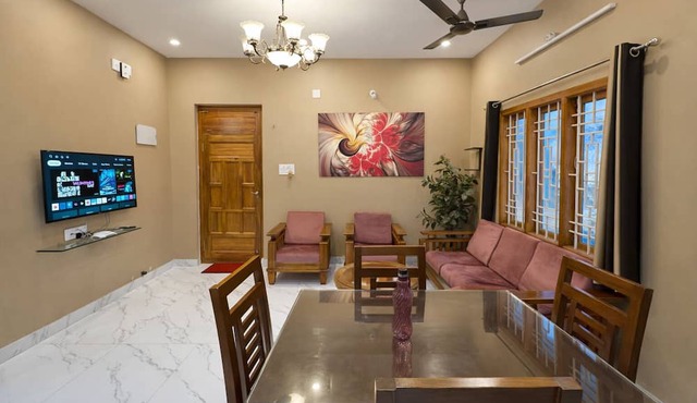 SRI APARTMENT HOMESTAY 2BHK