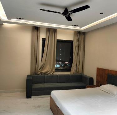 The Royal Vilas Hotel And Restaurant