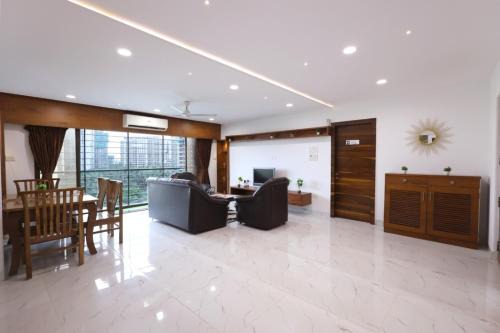Spacious 3 bedroom entire apartment near BKC, Bandra East