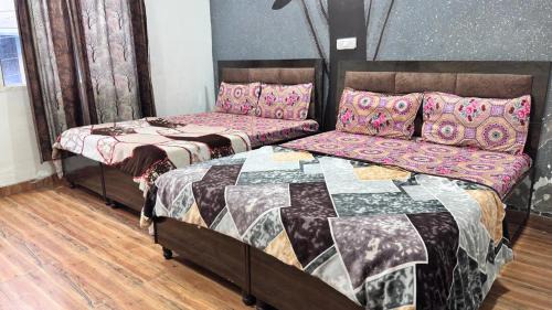 Shri Krishna Family Hotel