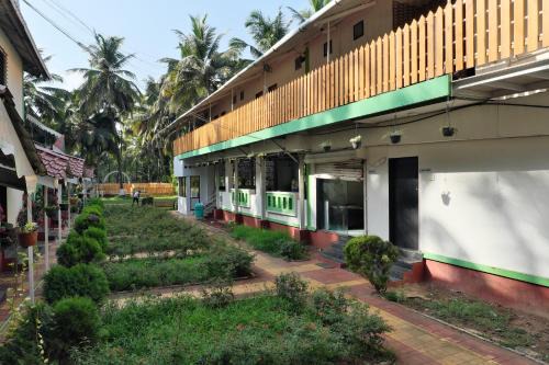 Betel Leaf Resort in Māhīm