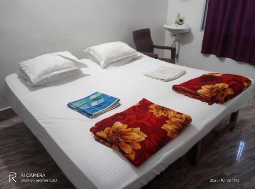 Aradhya Guest House