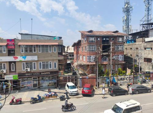 Premium Commercial property on lease or rent