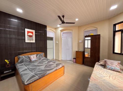 Lilly Beach House
