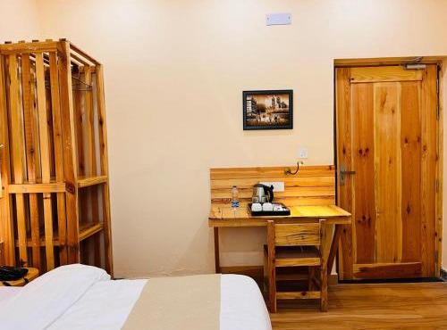 Hotel Dynasty Near IGI Airport