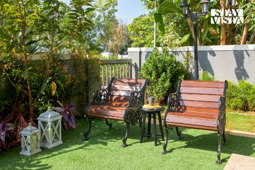 StayVista at Beth Shalom with Lawn, Bar