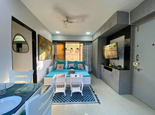 ConnektHomes - Saba heritage Charming Apartment in Bandra West