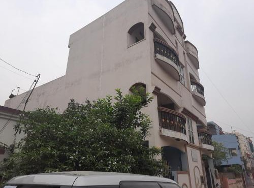 Alok's Home Stay- Beautiful AC Room, Best Location at Pachpedinaka Raipur