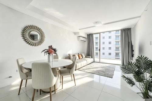 Free AC,Wifi & Parking, Close Shopping and station