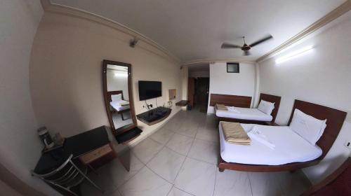 Castle Homestay Near Paradise Beach