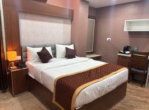 Raj Hussain Land Mark Hotel