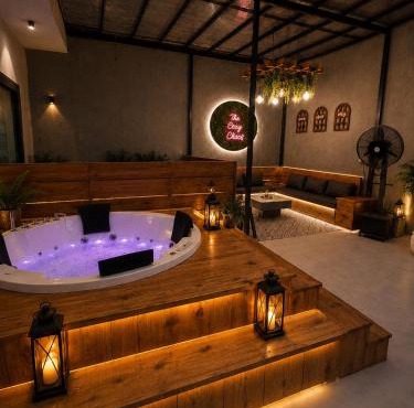 The Cozy Chaos - Spa Jacuzzi -Private Terrace - Taj Mahal