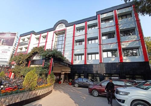 HOTEL GRAND CONTINENTAL, civil lines, Prayagraj