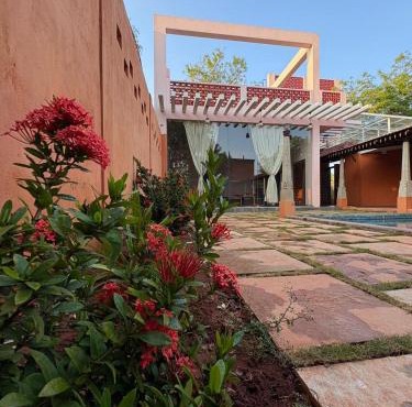 Villa Saffron Luxury Pvt Pool in Pondicherry