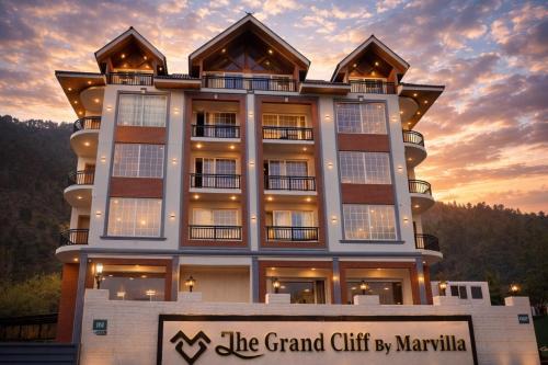 The Grand Cliff BY Marvilla