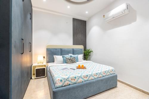 Homlee-Gold-4BHK-Lift-Parking-Vasant Kunj