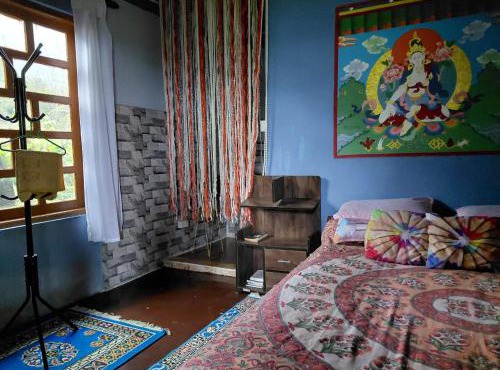 Khechuperi Lake Stone Home Stay