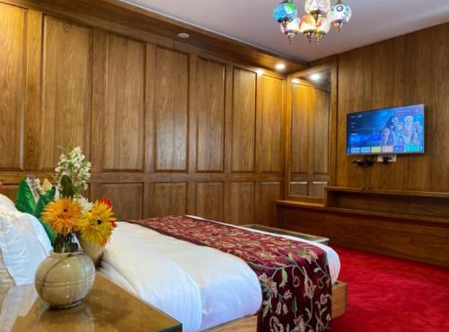 Kashmir Mahal Resorts