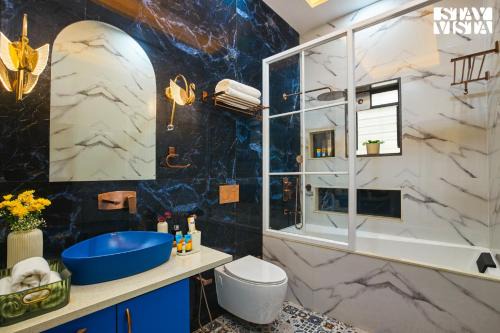 StayVista at Pearl Hillview Mansion with Pool, Lawn