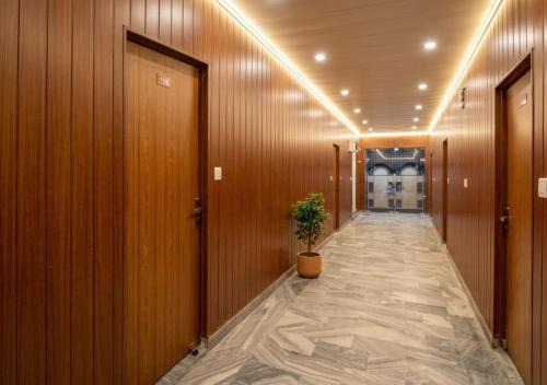 Hotel Meerut International