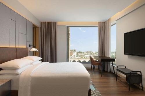 Four Points by Sheraton Amritsar, Mall Road