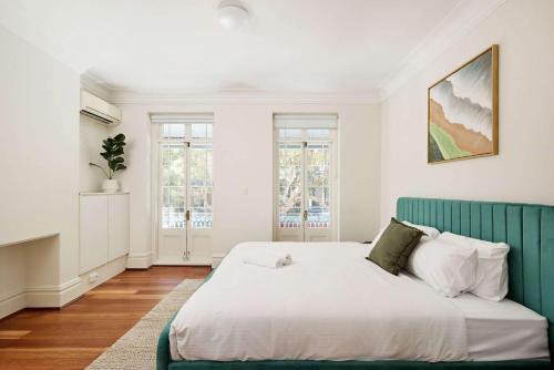 4BR Surry Hills House Free Parking Dog Friendly in Sydney