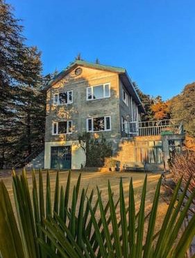 Master Bedroom Near Chail Sanctuary Woodrose Est