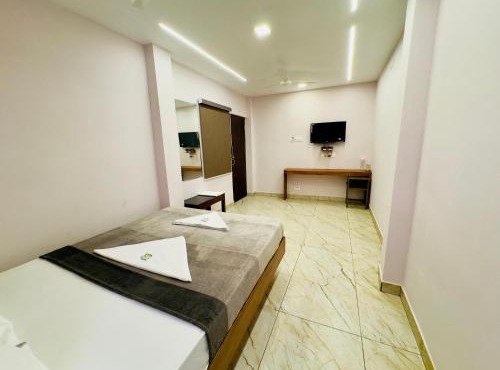 GREENS INN near Madras High Court and Harbour Chennai Port in Chennai