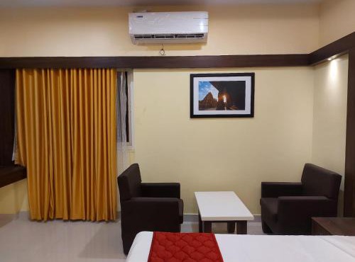 sri balaji grand hotel