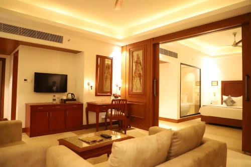 Hotel Chandela Khajuraho